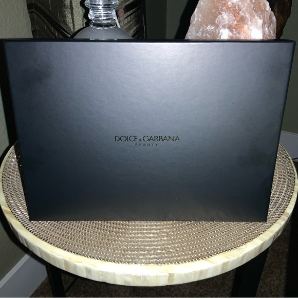 Dolce & Gabbana Black Cosmetic Bag - Picture 13 of 13